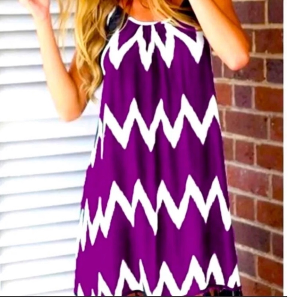 Super cute dress with tassel detail